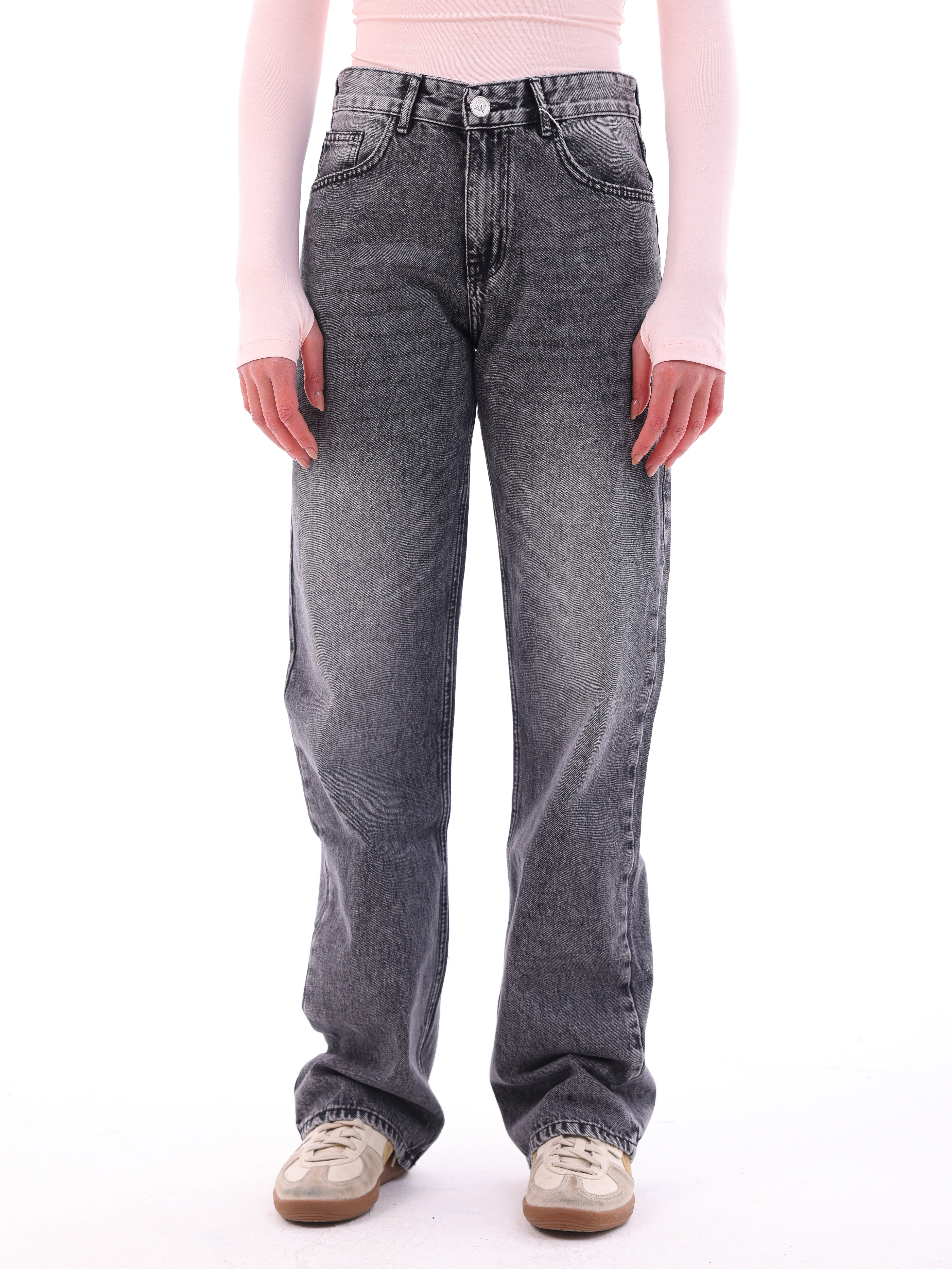 Mid-Rise Straight Leg Denim