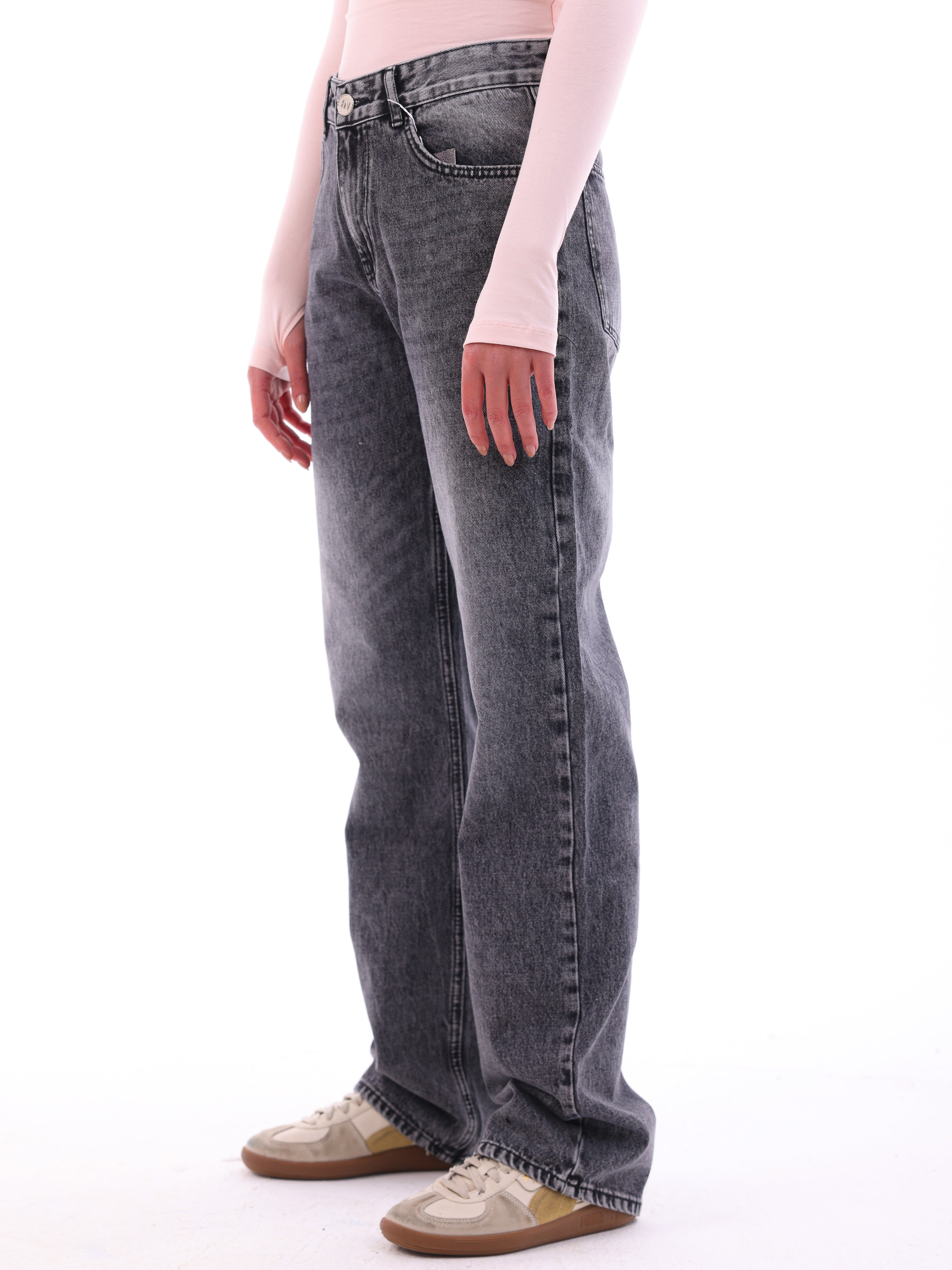 Mid-Rise Straight Leg Denim