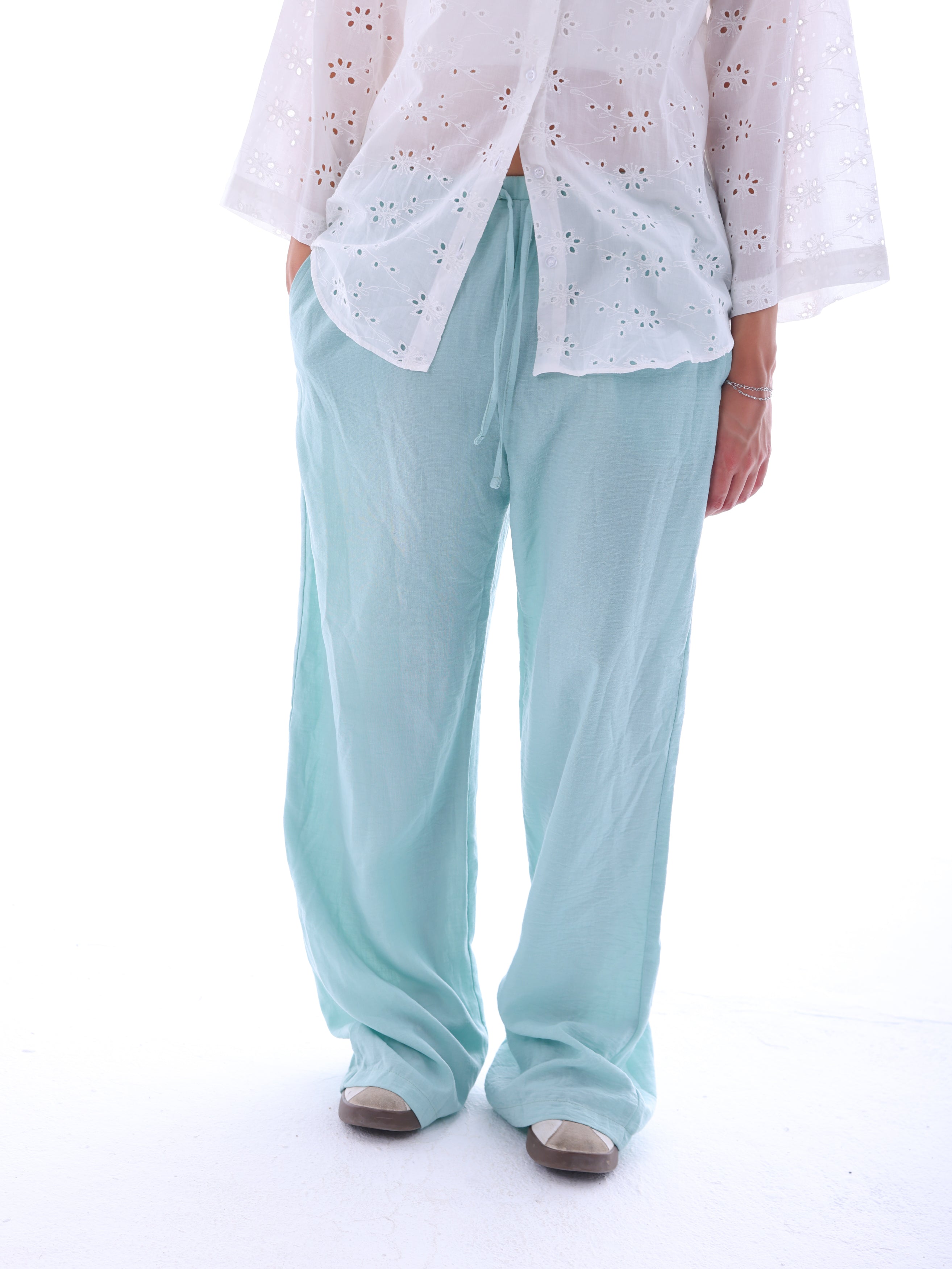 Wide-Leg Linen Pants