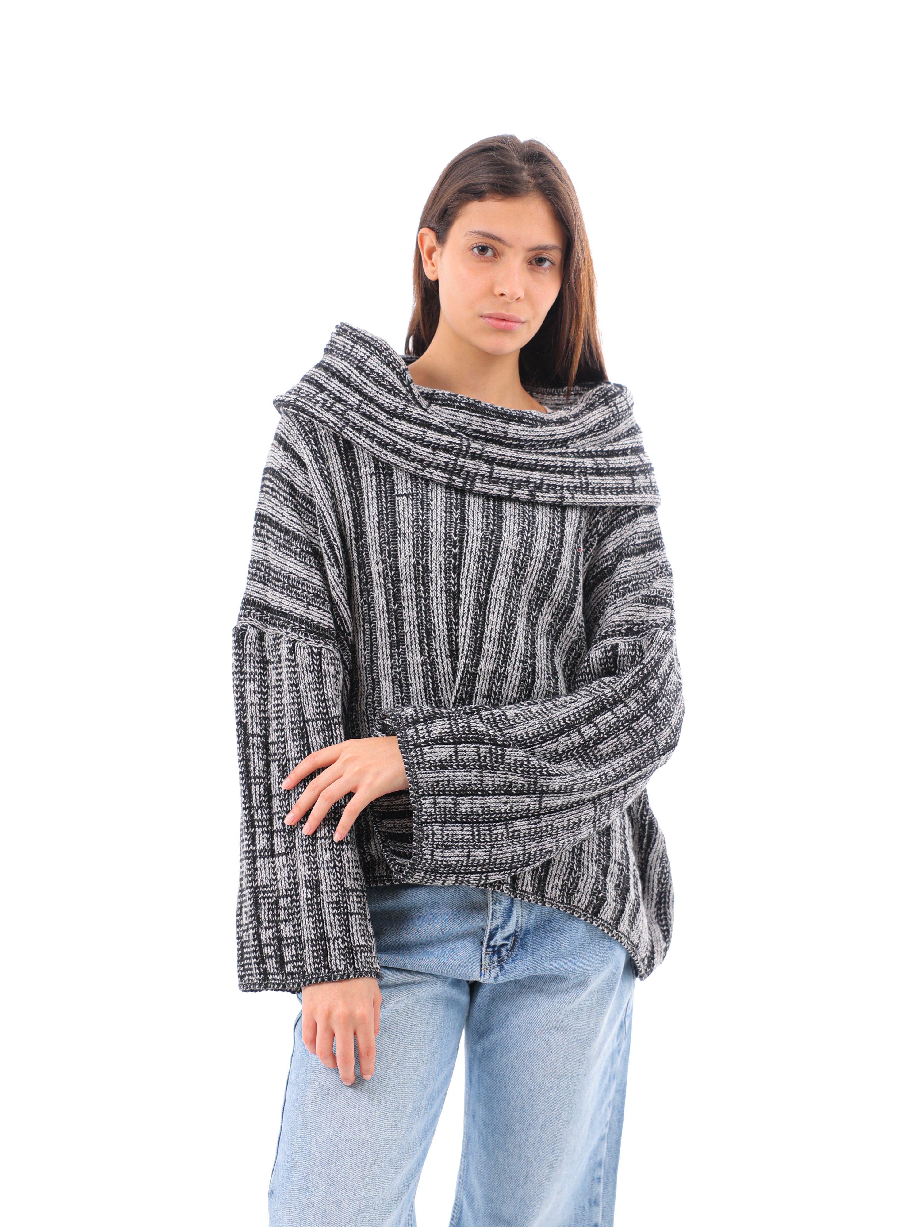 Off Shoulder Pullover