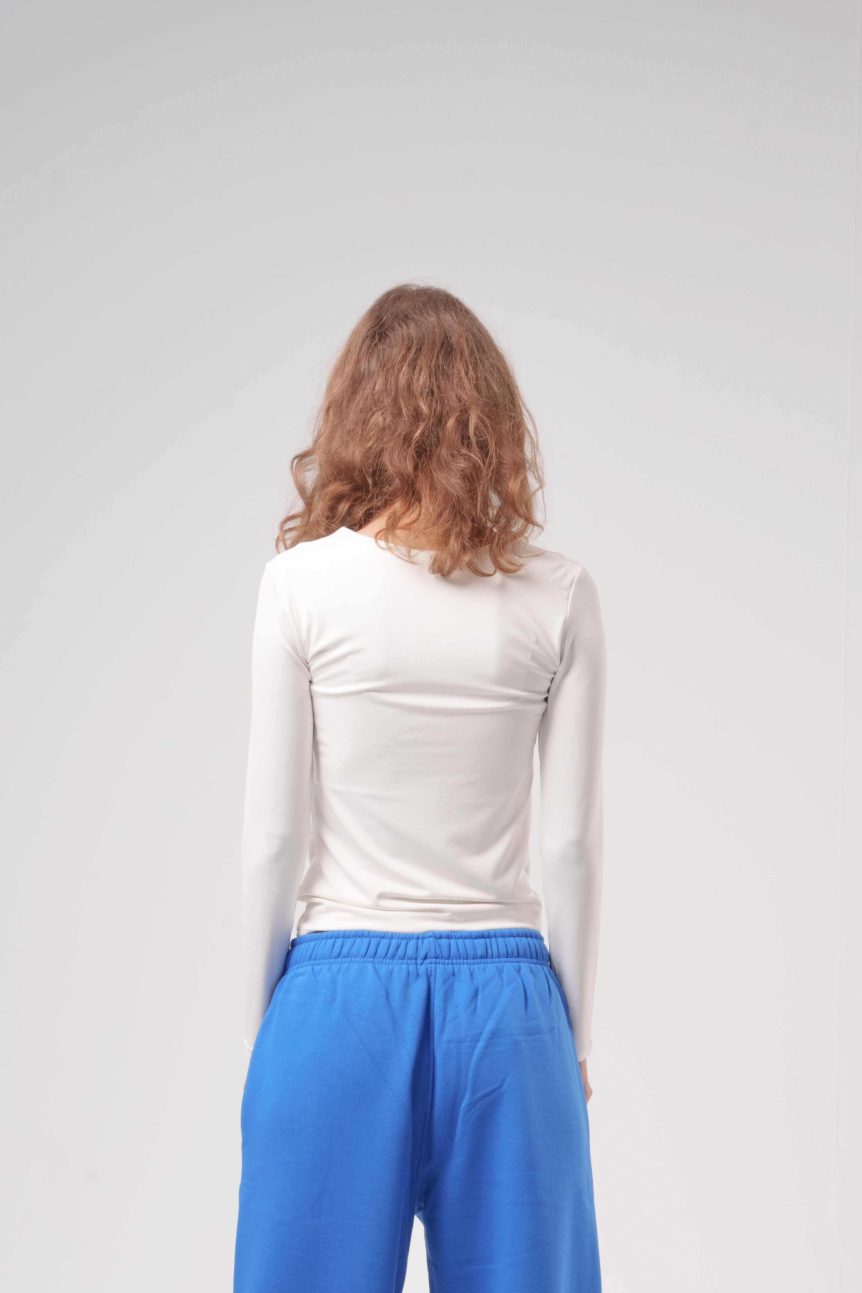 Long-Sleeve Round Top