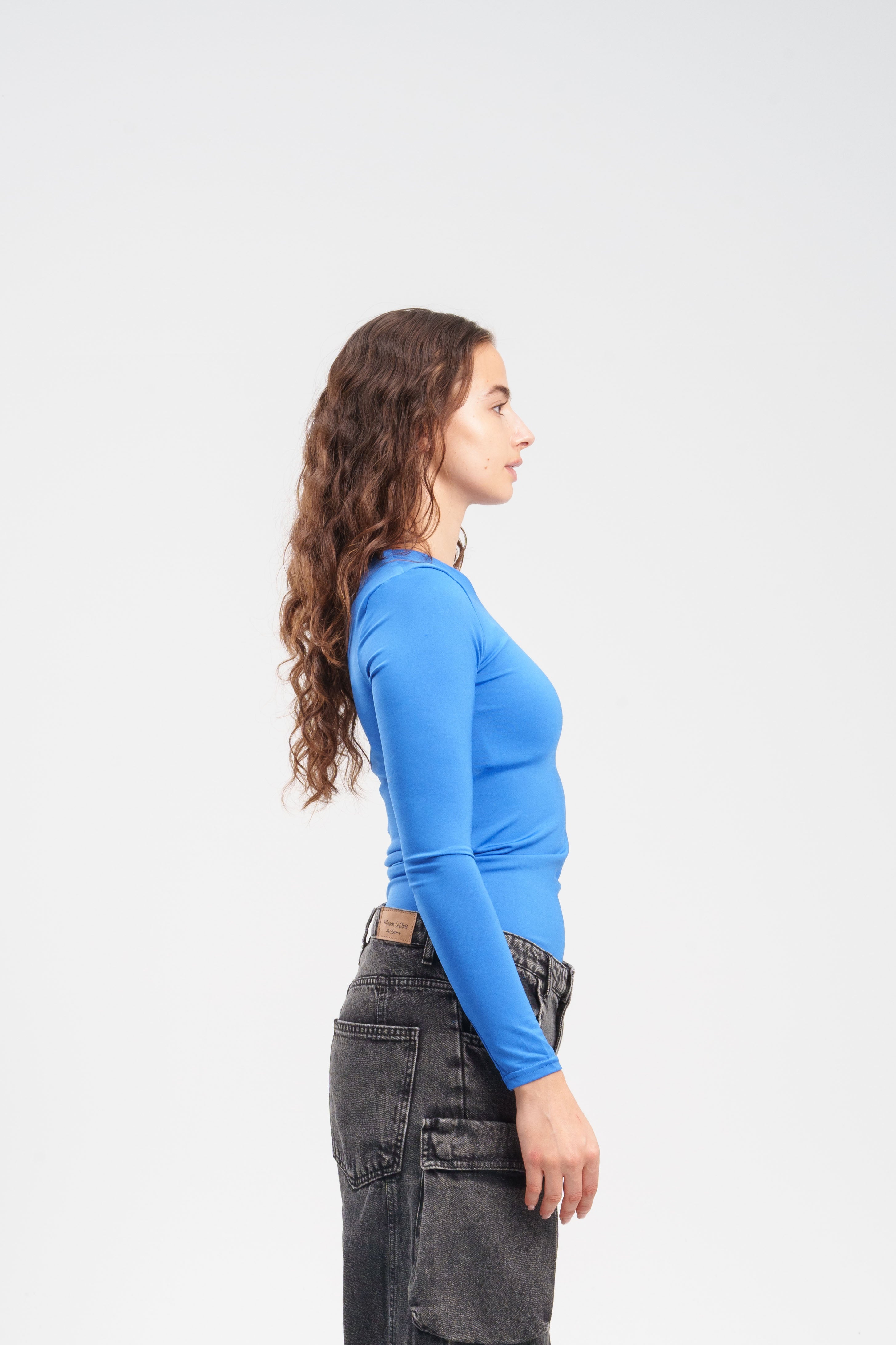 Long-Sleeve Round Top