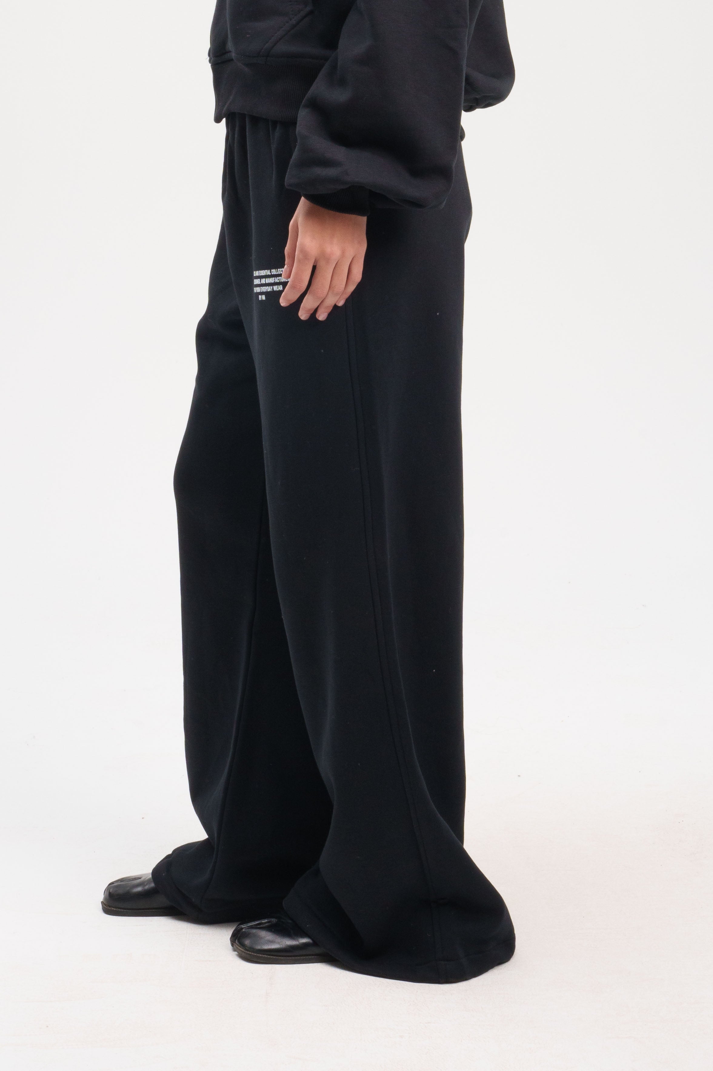 Extra Wide-Leg Sweatpants