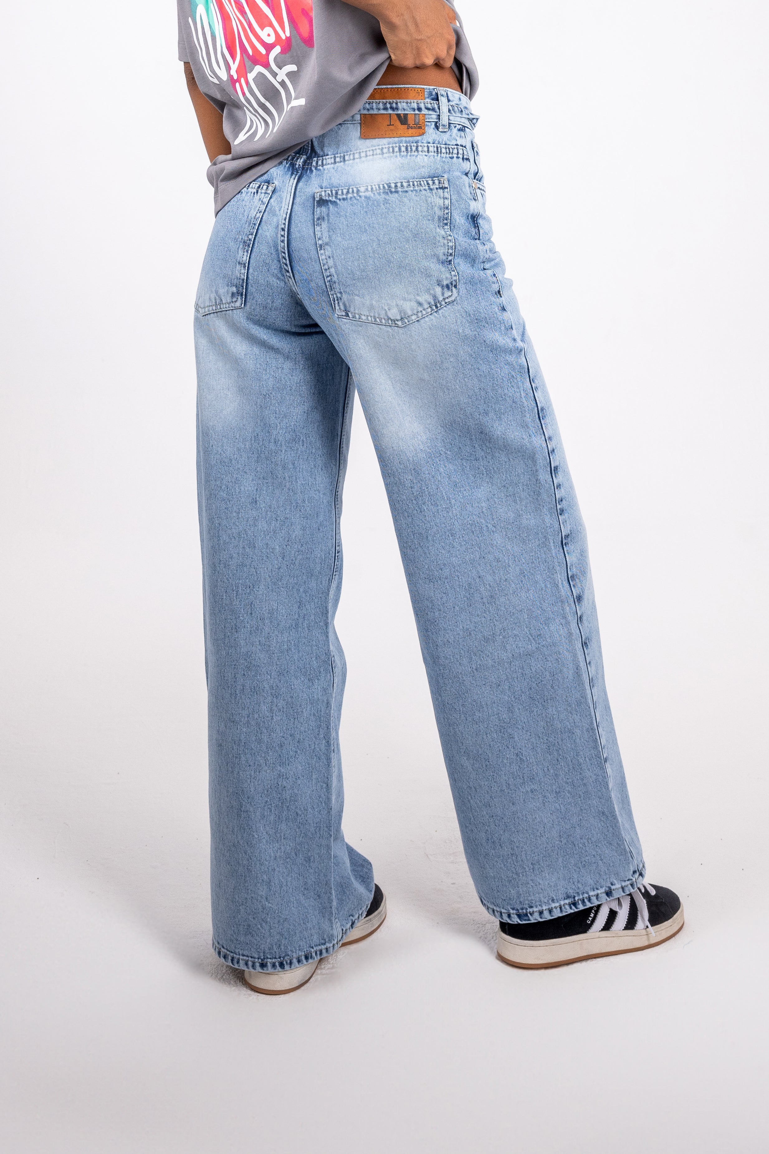 Wide-Leg Belt Denim